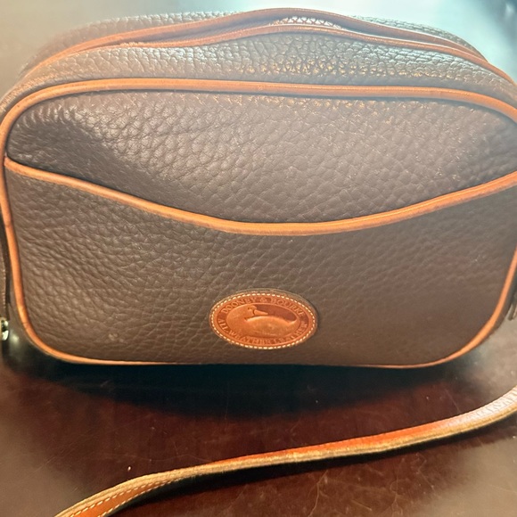 Classic Black Leather Crossbody Bag - Picture 2 of 9